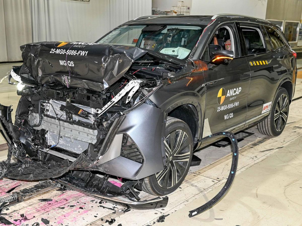 MG: Έφερε στην Ευρώπη το επταθέσιο Plug-in υβριδικό MGS9